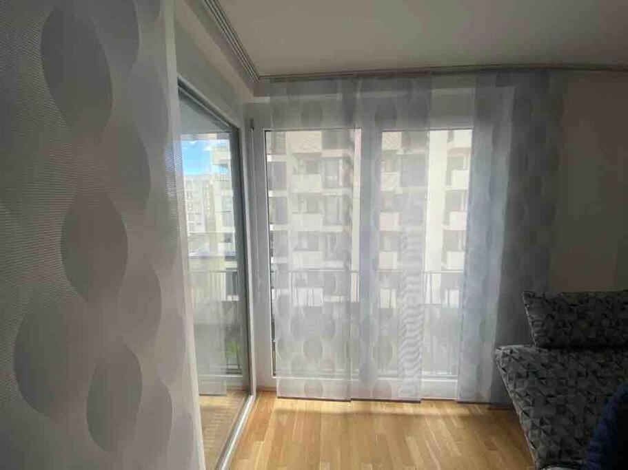 Moderne Wohnung In Der Toplage Inkl. Garage Vienna Esterno foto